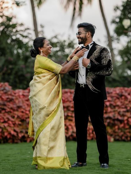 Journeys By Vivek - Wedding Cinematography The Wedding Party: Friends & Family photo 7