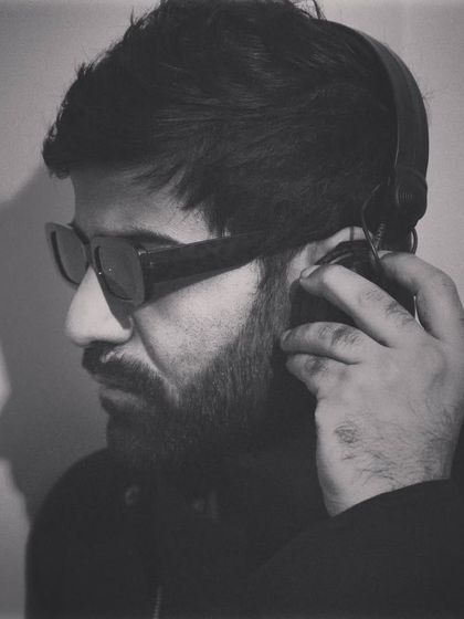 On closing duties after a big international act. It's my job to keep the party going till the very end. Make plans if you haven't.