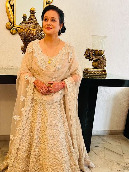 Makeup by my talented senior artist. We work as a team to bring smiles to our clients' faces.