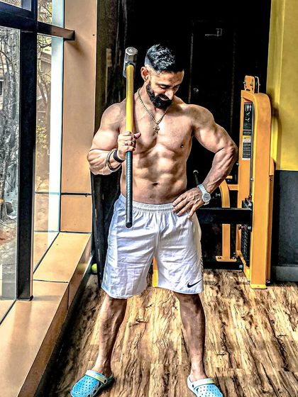 V Saveen - Personal Training & Body Transformation My Bodybuilding Journey: I Practice What I Preach photo 16