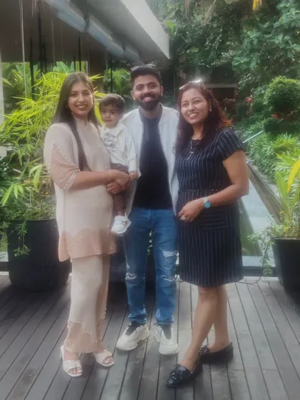 Another happy family I had the pleasure of hosting for. Creating memories for them is what I do best.