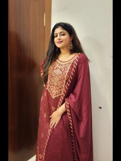 Aishwarya Rangarajan - Live Musical Performance Elegance in Ethnic Wear photo 26