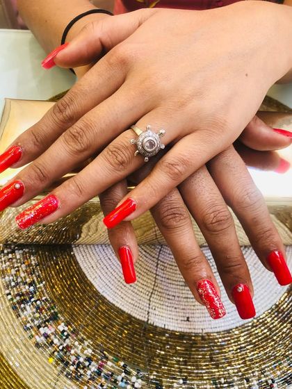 A full view of the fiery red bridal set, perfect for making a bold statement.