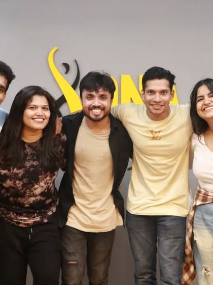 Posing with some of the amazing dancers from the 'Cutiepie' workshop.