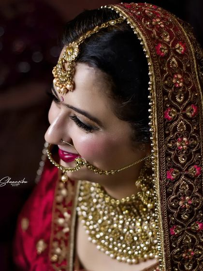 Vibrant Bridal Portraits photo 49
