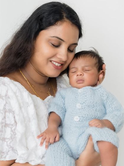 Newborn & Family: First Moments Together photo 4