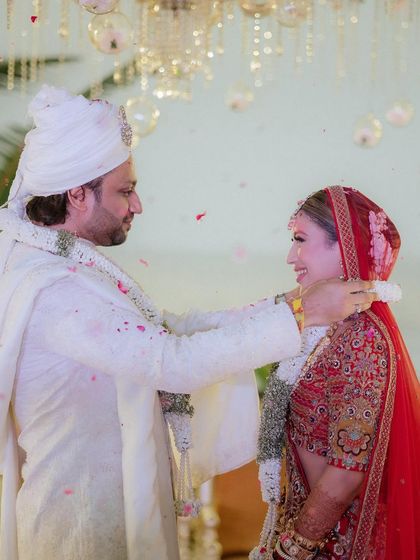 Grand Varmala Ceremonies photo 39