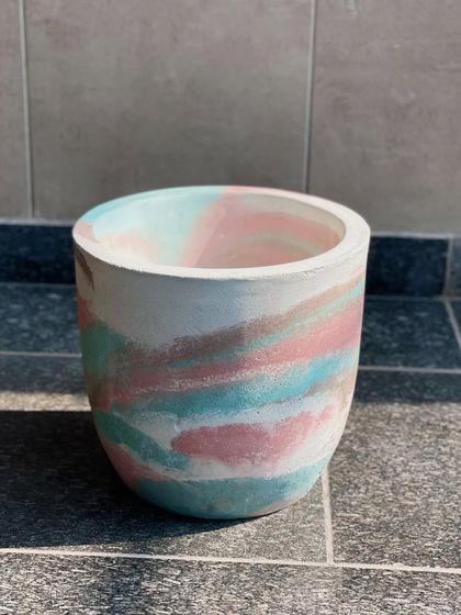 Stract Design - Ready-Made Furniture & Decor Handcrafted Concrete Decor photo 10