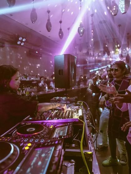 Dianna - Live DJ Performance Peak-Hour Club Nights photo 8