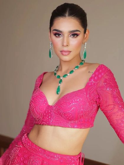 Glamorous Cocktail & Reception Ensembles photo 31