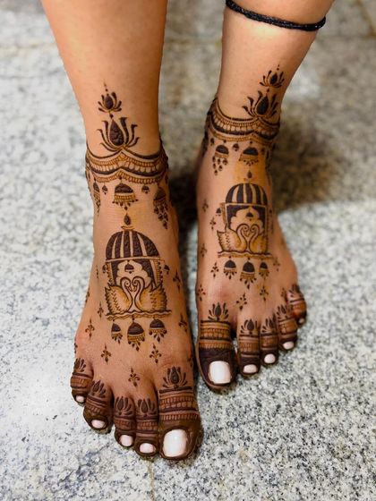 Mitali - Bridal Mehendi Minimalist & Modern Mehendi photo 11