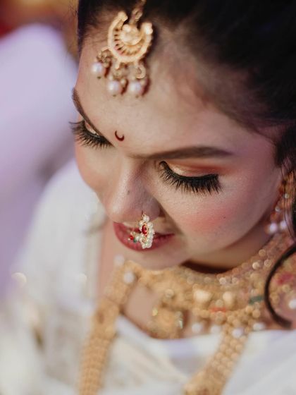 Maharashtrian Brides: The Nauwari & Paithani Look photo 23
