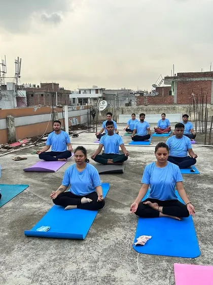 More of our students deep in meditation. Finding stillness together as a group.