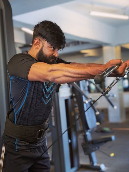 Amit - Strength & Conditioning Arm Sculpting: Biceps & Triceps photo 29