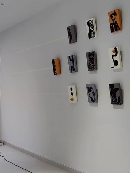 A duplicate of image 116, showing the installation process.