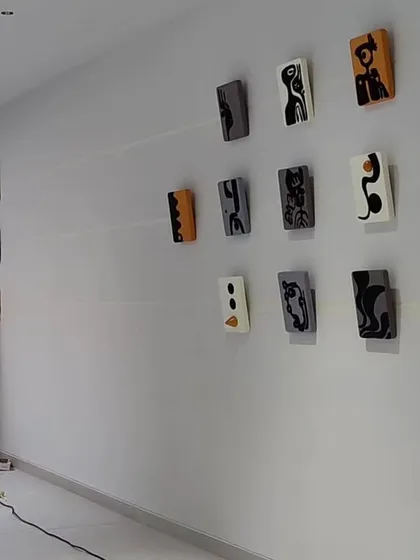 A duplicate image of the installation process.