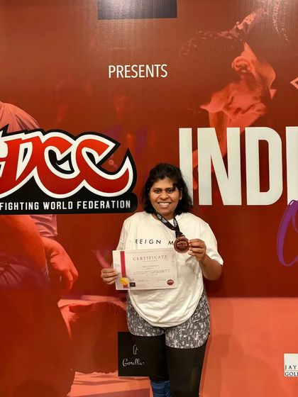 Salma shows her toughness, fighting through an injury in her first ever tournament to secure a bronze medal. This is the spirit of our team.