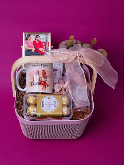 The complete best friend birthday hamper, tied with a beautiful bow and ready to bring a smile to someone's face.