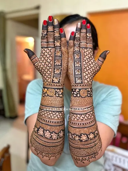 A full bridal backhand design with lotus and grid patterns.
