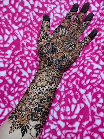 The same intricate design, shown against a different background, proving its beauty and versatility.