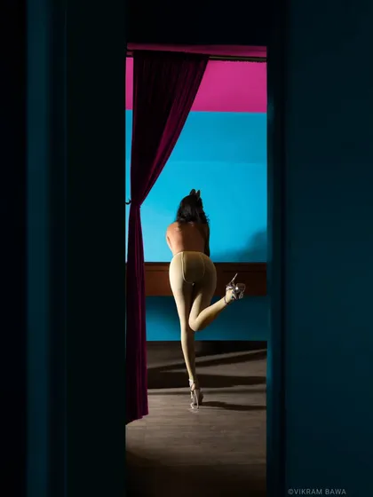 Exploring Art and Fashion. A teaser from my upcoming art series, "Voyeur IV," which plays with color, form, and a sense of mystery.