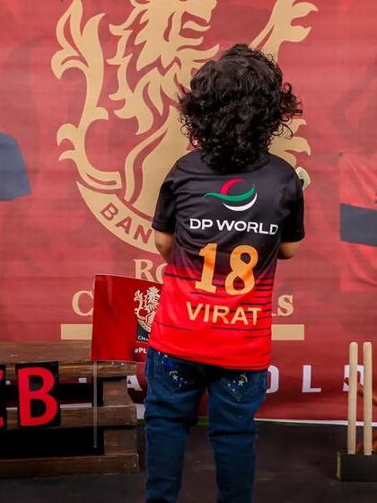 Showing off the name on the back of the jersey. A great detail shot from our RCB cricket theme, perfect for any little Virat Kohli fan.