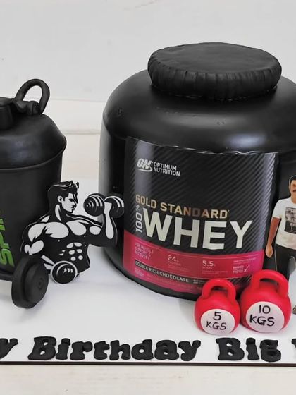 Grand & Sculpted Showstoppers photo 3