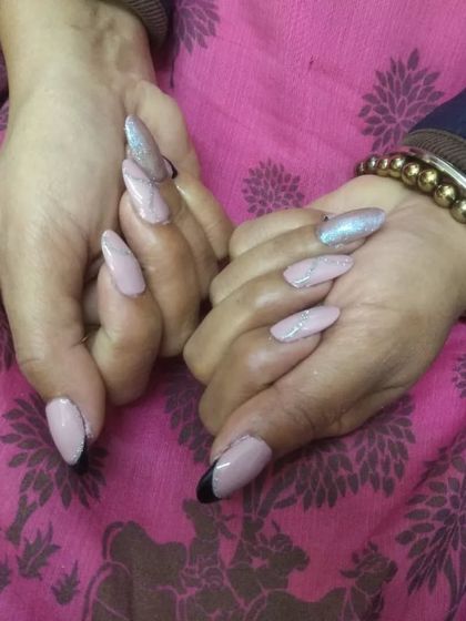 Glamorous Glitter & Stone Designs photo 7