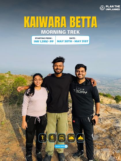 A group of friends on the Kaiwara Betta morning trek.