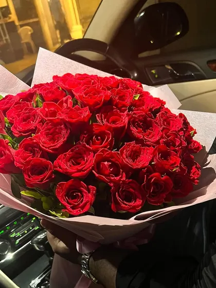 Another look at this gorgeous red rose bouquet, perfect for making a grand statement. We make sure every single rose is fresh and perfectly placed.