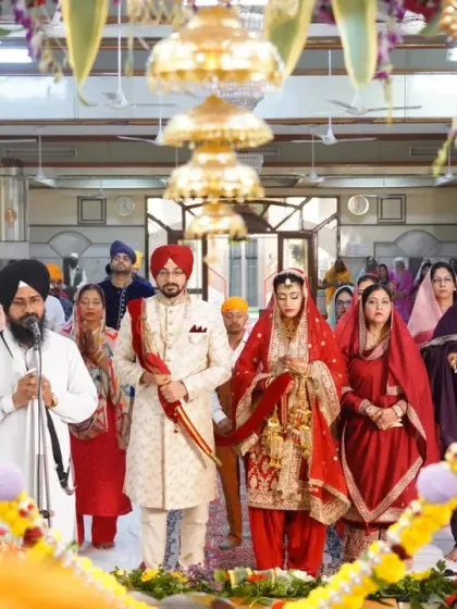 Capturing the sanctity and grandeur of a traditional Sikh Anand Karaj ceremony in a Gurudwara. Our team is experienced in respectfully documenting the key rituals and vibrant atmosphere of diverse cultural weddings across Mumbai.
