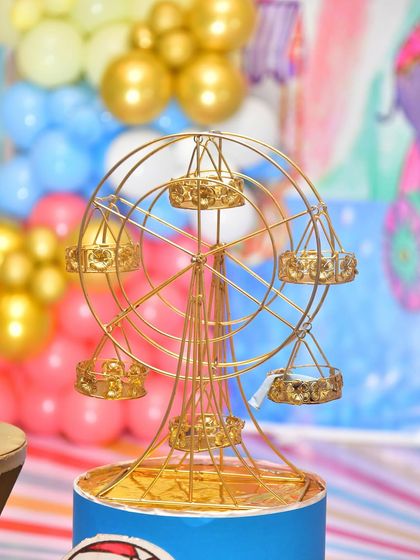 Satweek - Themed Birthday Party Decoration The Finishing Touches: Props, Cakes & Details photo 26