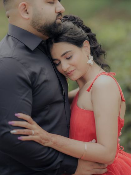 Candid & Heartfelt Moments photo 24