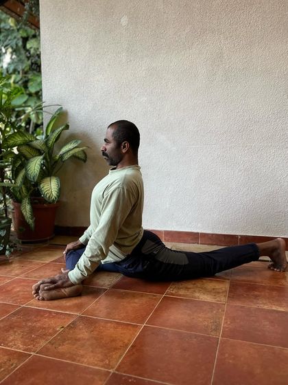 Pratyaksha Yoga - Yoga Teacher Training Asana Tutorials & Pose Breakdowns photo 23