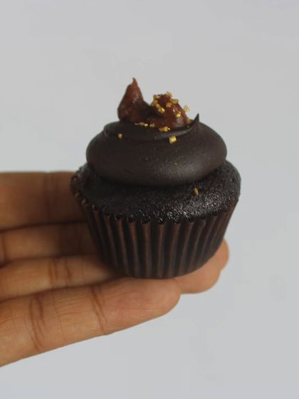 Samiksha Samsukha - Custom & Specialty Cupcakes TBC Minis: Bite-Sized Assorted Cupcakes photo 5