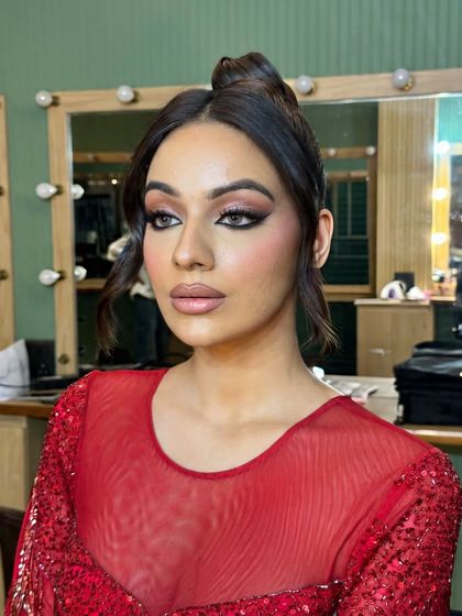 Evening Glamour photo 14