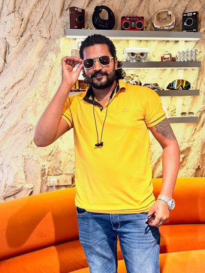 Another shot from the same day. Style and art go hand in hand, and I try to bring a creative flair to everything I do, both in and out of the studio.