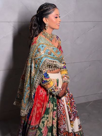 Radiant Festive Looks photo 13