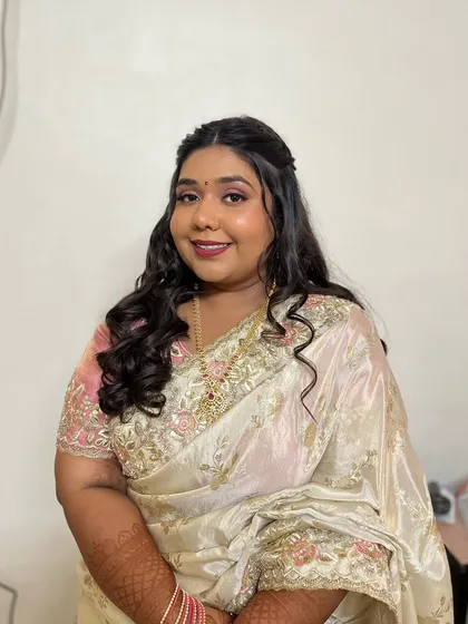 A final shot of this gorgeous engagement look. Her happiness and confidence are the true testaments to a successful makeover.