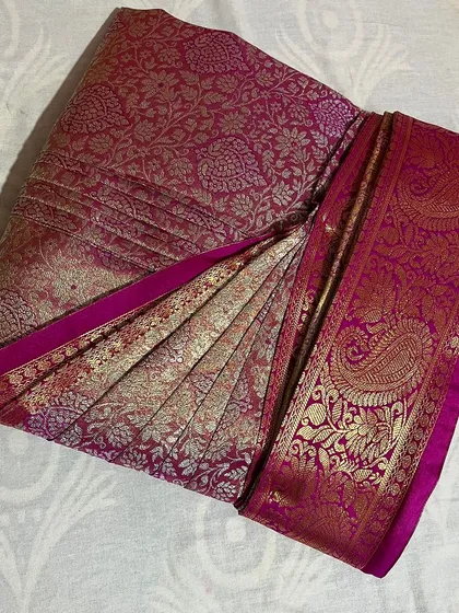The beauty of a Banarasi silk saree is in its details. My folding service ensures that the intricate zari work and rich fabric are protected, keeping the saree looking pristine for years to come.