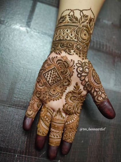 Bridal & Heavy Henna photo 16