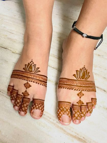 Both feet of the minimal lotus design, showing the clean and elegant look.