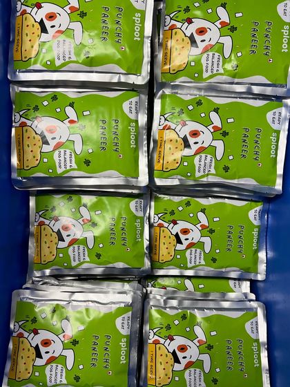 A fresh batch of our Punchy Paneer meals, all packed and ready to go. This vegetarian, high-protein option is a favorite among dogs and provides a great alternative to meat-based diets.