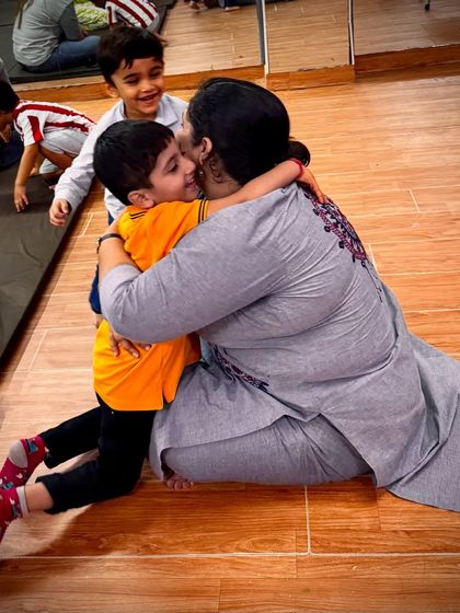 Our Hangin' Family: Happy Kids & Parents photo 8