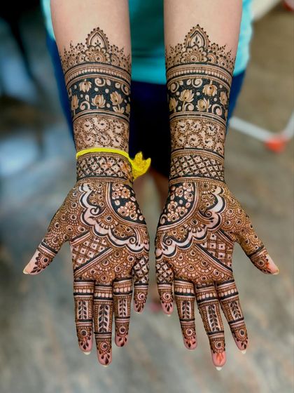 Mitali - Bridal Mehendi Full Bridal Mehendi (Hands) photo 25