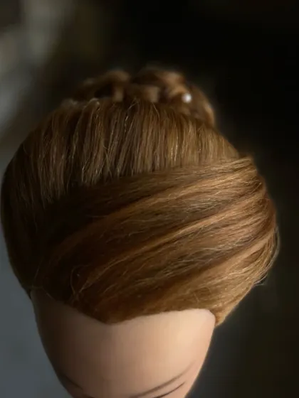 VLCC School of Beauty - Professional Hairdressing & Styling The Art of Hairstyling: Updos, Braids & Finishing photo 13