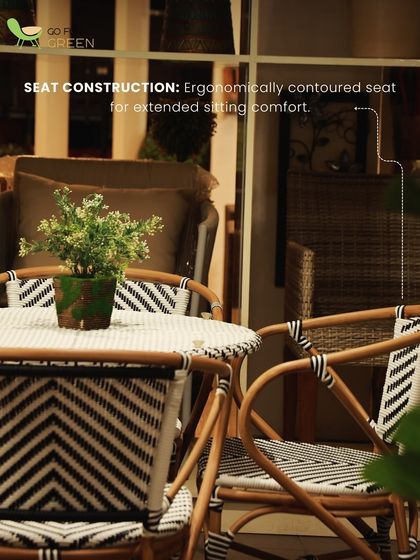 The seat construction of our dining chairs is ergonomically contoured. This ensures extended comfort, so you and your guests can enjoy long dinners without feeling any discomfort.