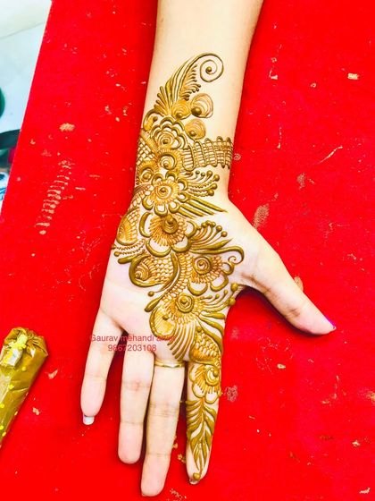 Elegant Designs for Guests & Festivals photo 3