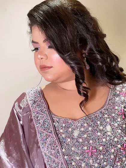 A close-up of the soft, romantic makeup. The look is perfect for celebrating a milestone anniversary.