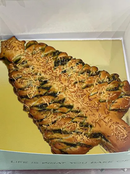 Another look at the Pesto Cheese Christmas tree bread, perfect for sharing with family and friends during the holidays.
